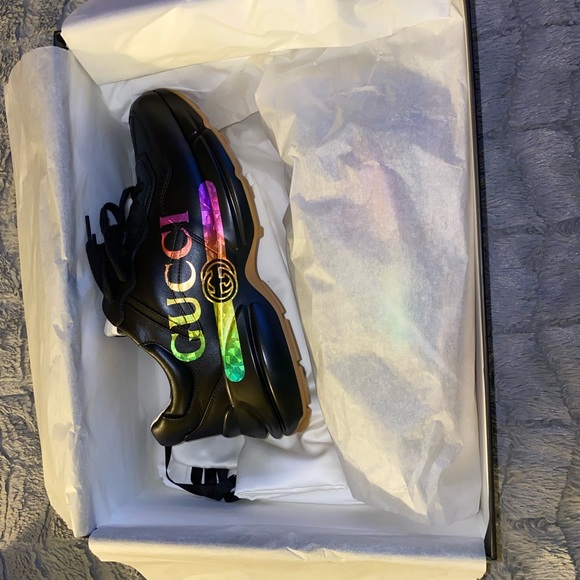 Gucci Men’s Rython sneakers - Picture 2 of 11